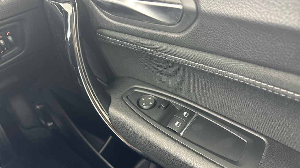 BMW 1 Series 118i [1.5] Sport 3dr [Nav] Petrol Hatchback - Image 49