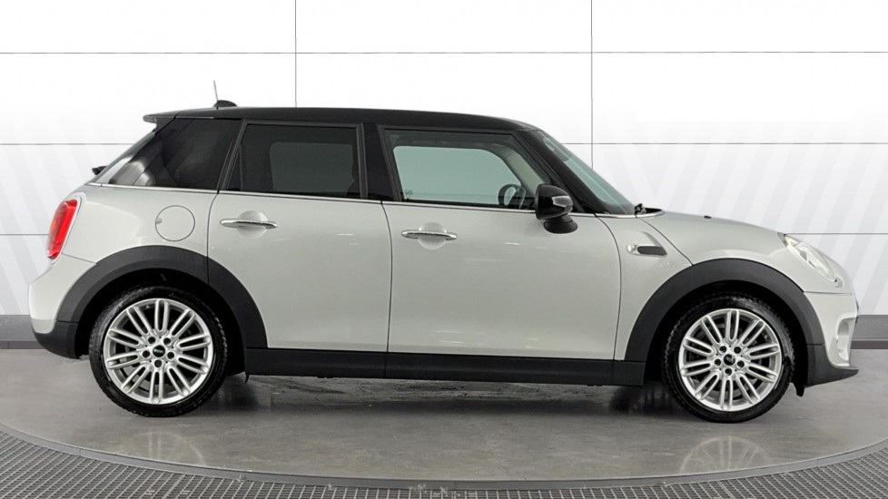 MINI Hatchback 1.5 Cooper 5dr [Chili Pack] Petrol Hatchback - Image 3