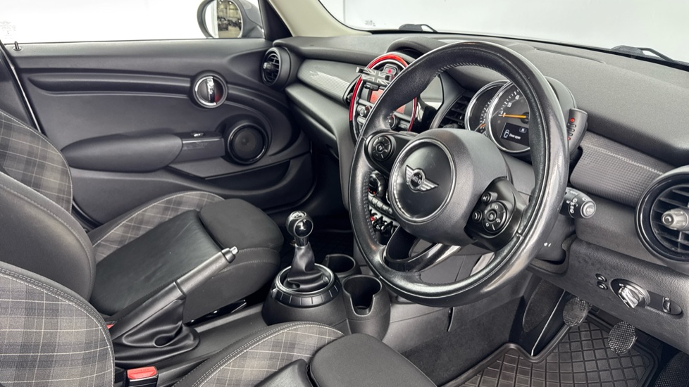 MINI Hatchback 1.5 Cooper 5dr [Chili Pack] Petrol Hatchback - Image 6