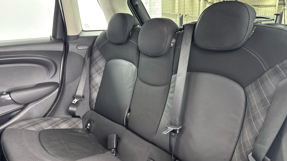 MINI Hatchback 1.5 Cooper 5dr [Chili Pack] Petrol Hatchback - Image 12