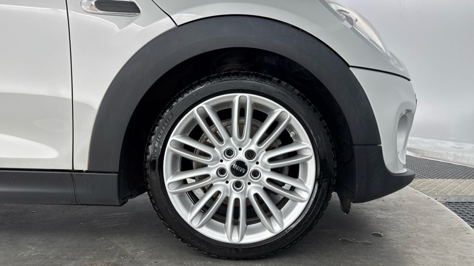 MINI Hatchback 1.5 Cooper 5dr [Chili Pack] Petrol Hatchback - Image 14