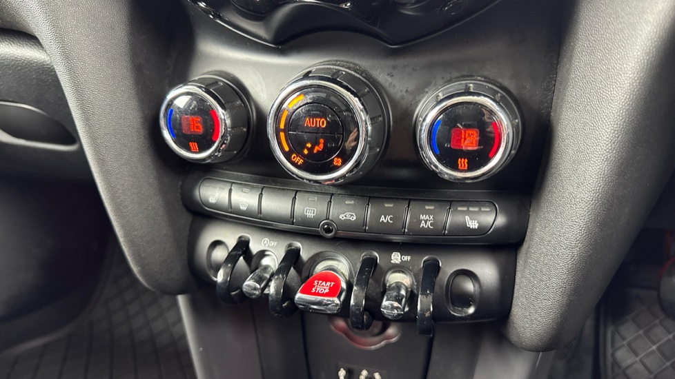 MINI Hatchback 1.5 Cooper 5dr [Chili Pack] Petrol Hatchback - Image 19