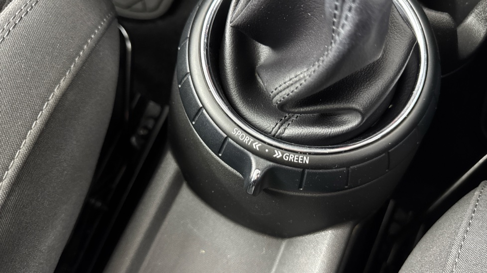 MINI Hatchback 1.5 Cooper 5dr [Chili Pack] Petrol Hatchback - Image 50