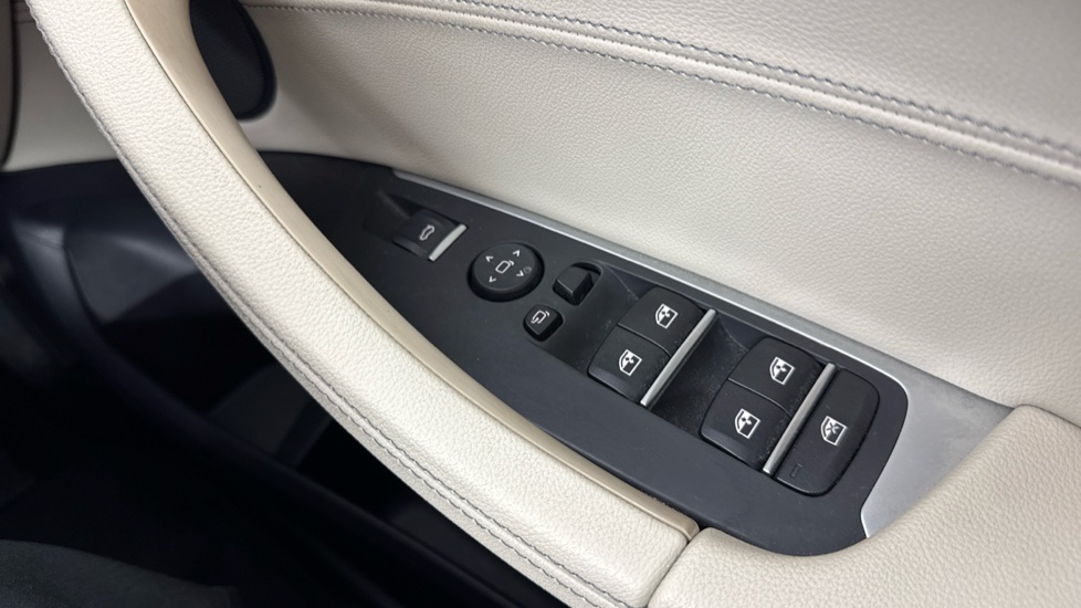 BMW X3 xDrive20i xLine 5dr Step Auto Petrol Estate - Image 48