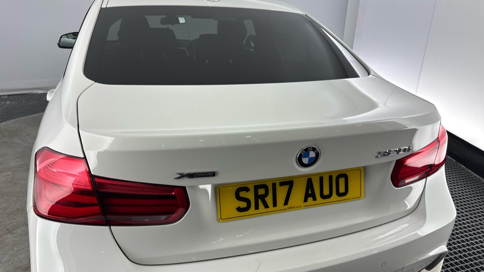 BMW 3 Series 320i xDrive M Sport 4dr Step Auto Petrol Saloon - Image 26