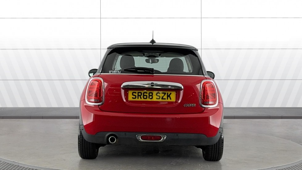 MINI Hatchback 1.5 Cooper Classic II 3dr [Comfort Pack] Petrol Hatchback - Image 15
