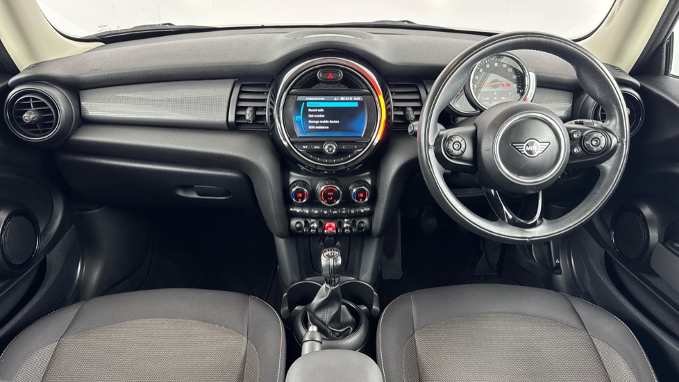 MINI Hatchback 1.5 Cooper Classic II 3dr [Comfort Pack] Petrol Hatchback - Image 4