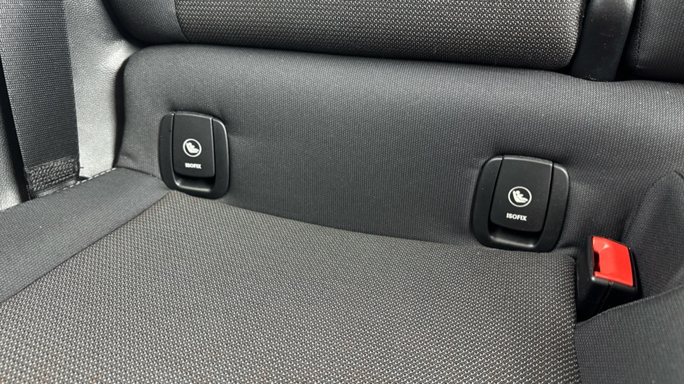 MINI Hatchback 1.5 Cooper Classic II 3dr [Comfort Pack] Petrol Hatchback - Image 34