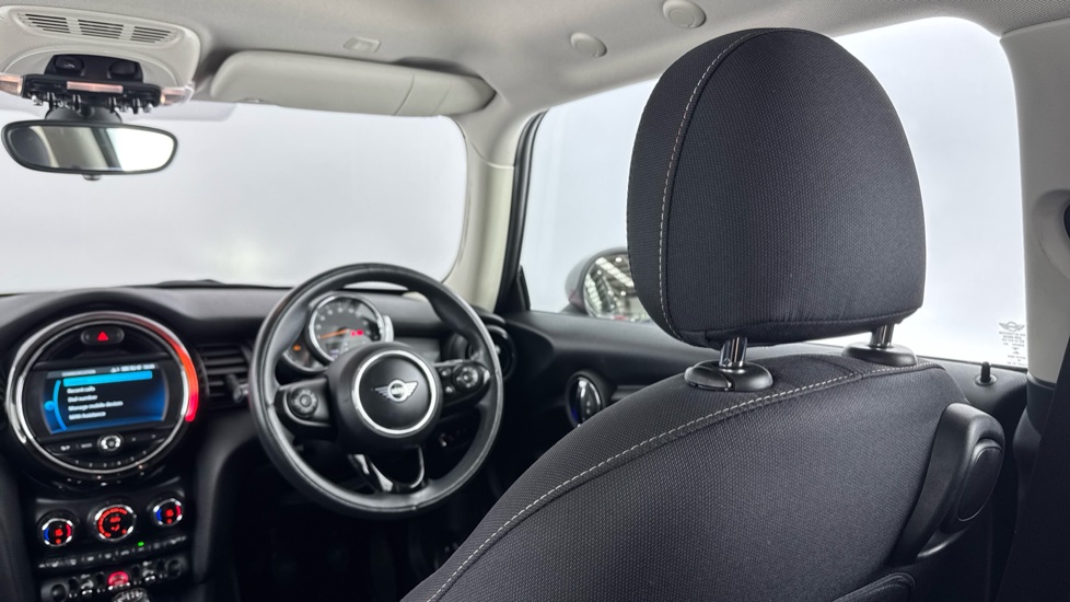 MINI Hatchback 1.5 Cooper Classic II 3dr [Comfort Pack] Petrol Hatchback - Image 36