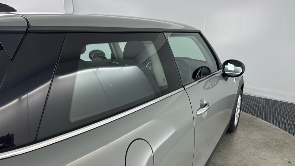 MINI Hatchback 1.5 One D 3dr Diesel Hatchback - Image 26