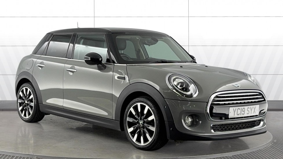 MINI Hatchback 1.5 Cooper Exclusive II 5dr Petrol Hatchback - Image 1