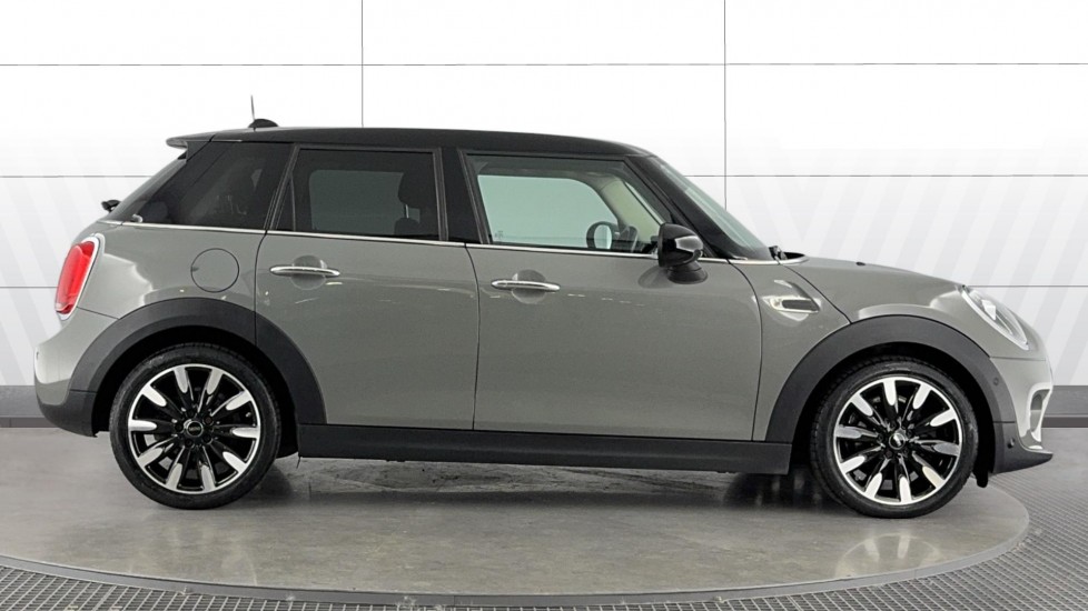 MINI Hatchback 1.5 Cooper Exclusive II 5dr Petrol Hatchback - Image 3