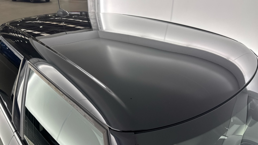 MINI Hatchback 1.5 Cooper Exclusive II 5dr Petrol Hatchback - Image 21