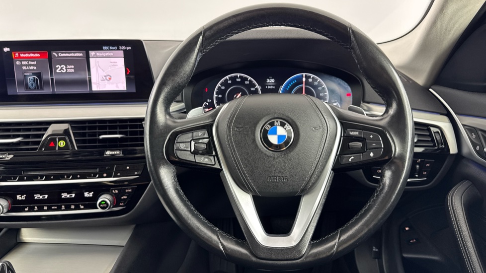BMW 5 Series 530e SE 4dr Auto Saloon - Image 5