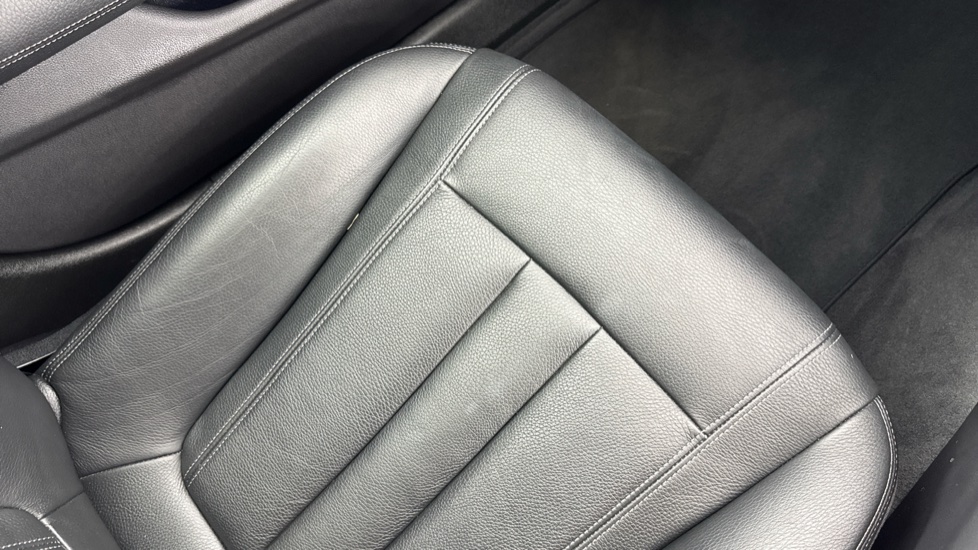 BMW 5 Series 530e SE 4dr Auto Saloon - Image 51