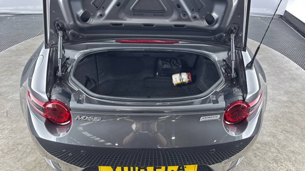 Mazda MX-5 2.0 Z-Sport 2dr Petrol Convertible - Image 13
