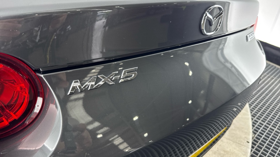 Mazda MX-5 2.0 Z-Sport 2dr Petrol Convertible - Image 31