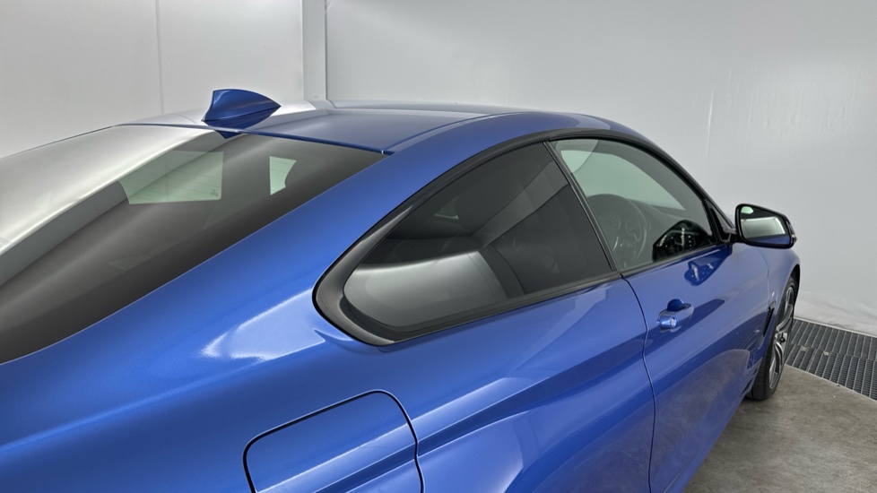BMW 4 Series 420d [190] xDrive M Sport 2dr Auto [Prof Media] Diesel Coupe - Image 27