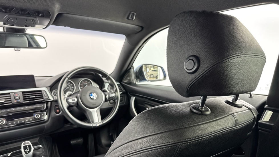 BMW 4 Series 420d [190] xDrive M Sport 2dr Auto [Prof Media] Diesel Coupe - Image 39