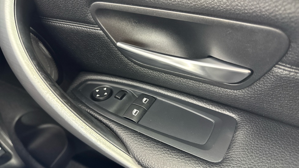 BMW 4 Series 420d [190] xDrive M Sport 2dr Auto [Prof Media] Diesel Coupe - Image 49