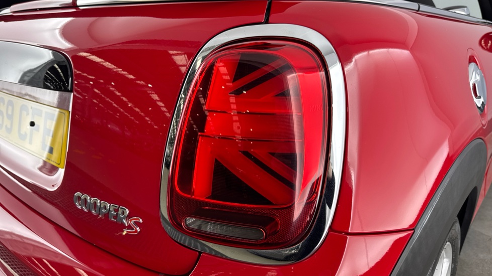 MINI Convertible 2.0 Cooper S Classic II 2dr Petrol Convertible - Image 22