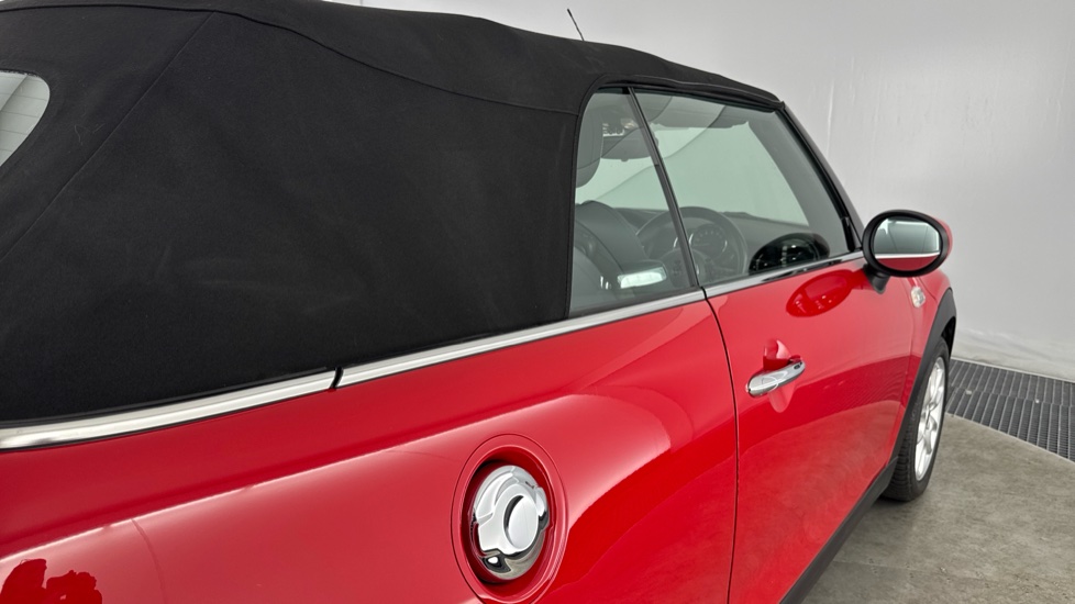 MINI Convertible 2.0 Cooper S Classic II 2dr Petrol Convertible - Image 26