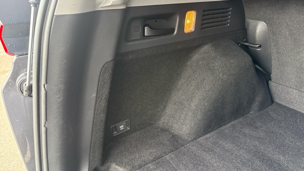 Honda CR-V 2.0 i-MMD Hybrid SR 5dr eCVT Hybrid Estate - Image 14