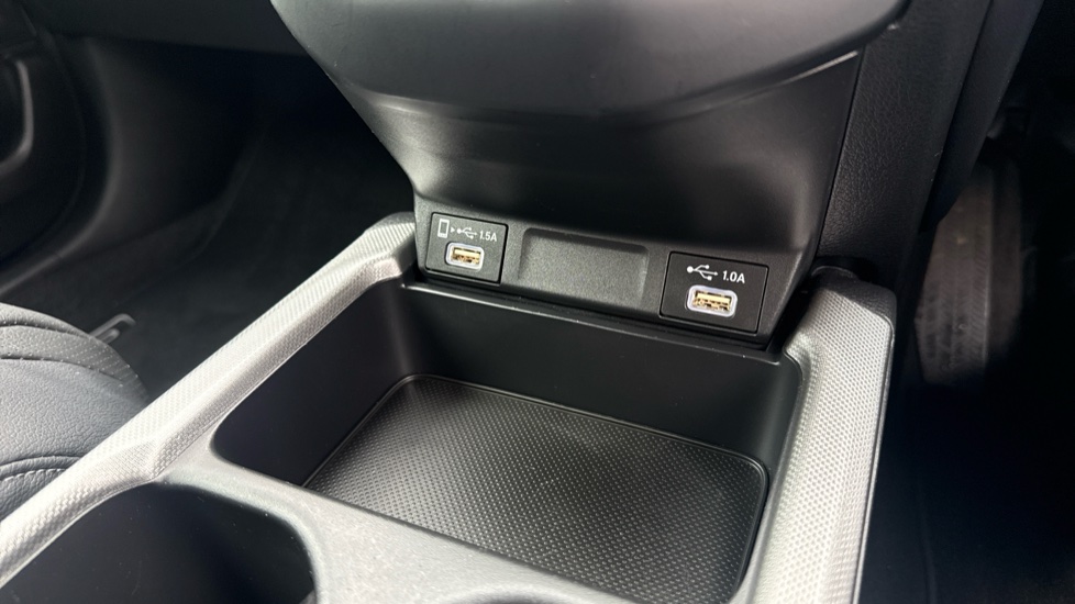 Honda CR-V 2.0 i-MMD Hybrid SR 5dr eCVT Hybrid Estate - Image 22