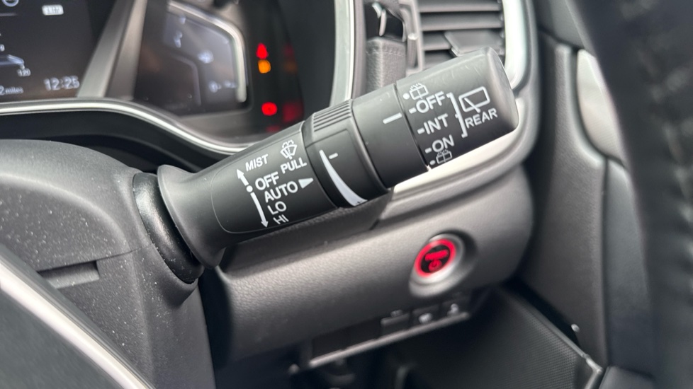Honda CR-V 2.0 i-MMD Hybrid SR 5dr eCVT Hybrid Estate - Image 32
