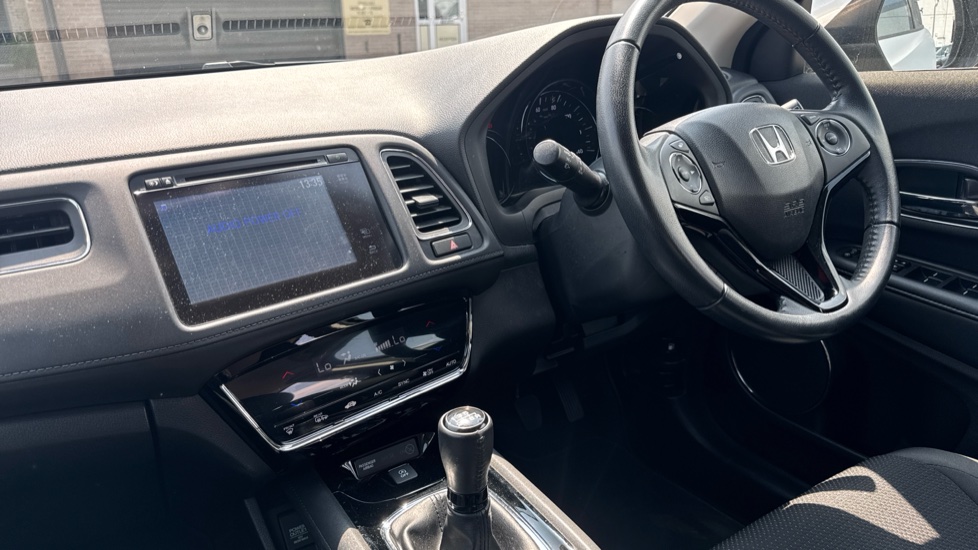 Honda HR-V 1.5 i-VTEC SE 5dr Petrol Hatchback - Image 2