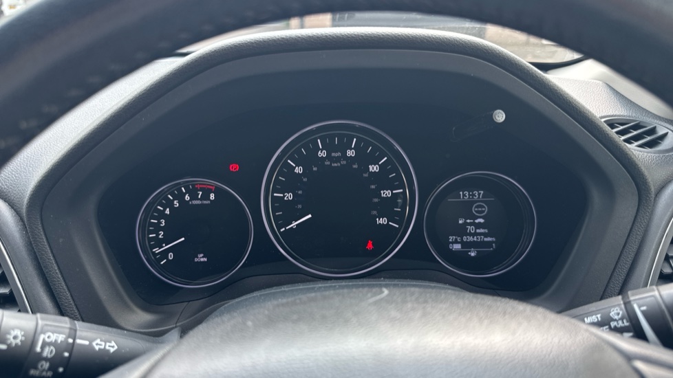 Honda HR-V 1.5 i-VTEC SE 5dr Petrol Hatchback - Image 11