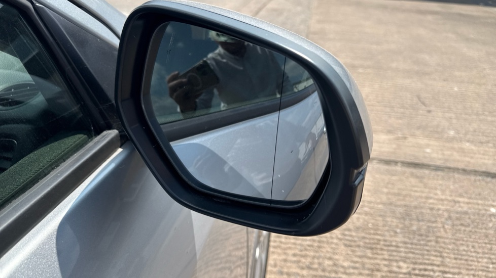 Honda HR-V 1.5 i-VTEC SE 5dr Petrol Hatchback - Image 36