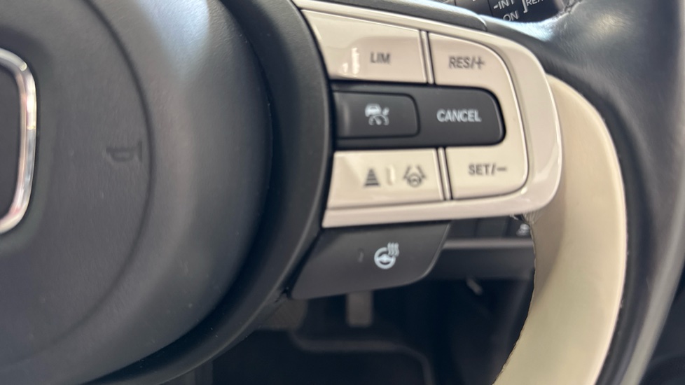 Honda Jazz 1.5 i-MMD Hybrid EX 5dr eCVT Hybrid Hatchback - Image 13