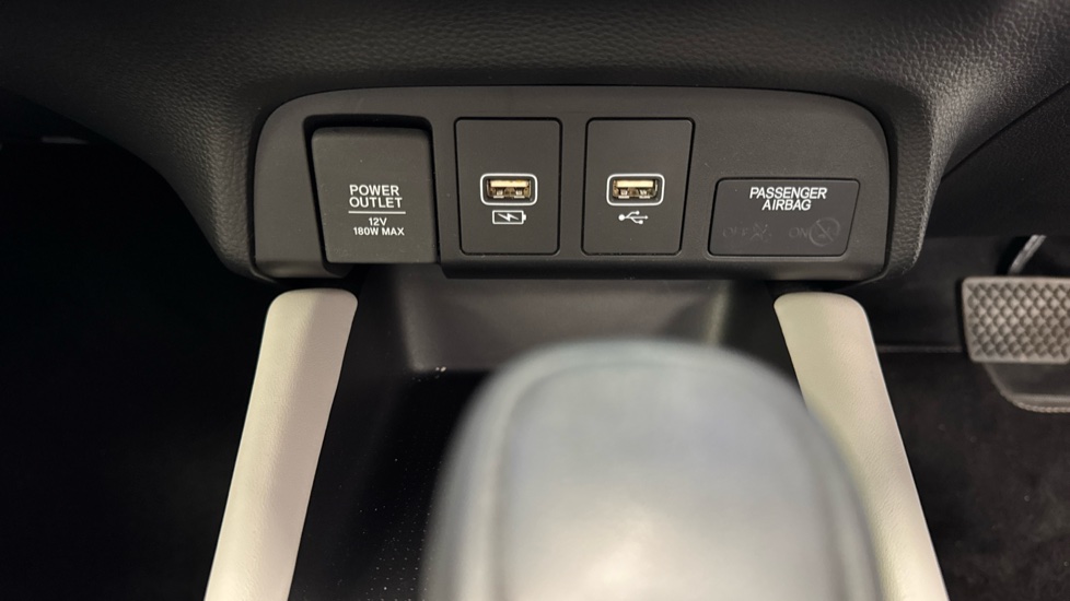 Honda Jazz 1.5 i-MMD Hybrid EX 5dr eCVT Hybrid Hatchback - Image 16