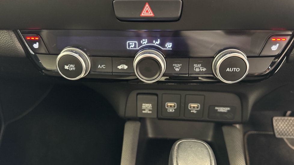Honda Jazz 1.5 i-MMD Hybrid Crosstar EX 5dr eCVT Hybrid Hatchback - Image 13