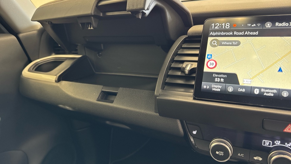 Honda Jazz 1.5 i-MMD Hybrid Crosstar EX 5dr eCVT Hybrid Hatchback - Image 17