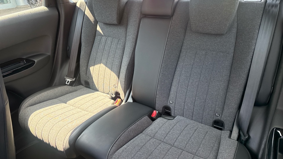 Honda Jazz 1.5 i-MMD Hybrid SR 5dr eCVT Hybrid Hatchback - Image 8