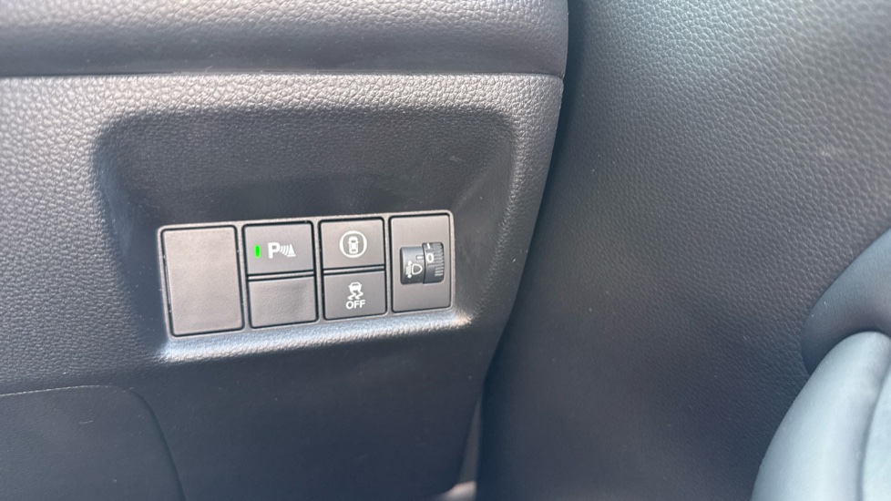 Honda Jazz 1.5 i-MMD Hybrid SR 5dr eCVT Hybrid Hatchback - Image 31