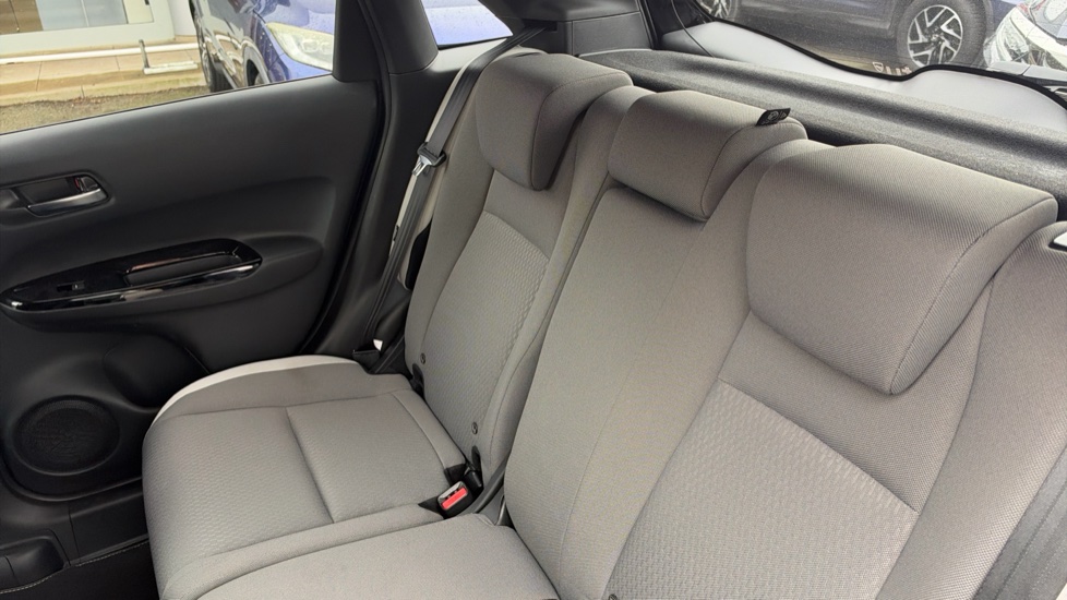 Honda Jazz 1.5 i-MMD Hybrid Crosstar EX 5dr eCVT Hybrid Hatchback - Image 8