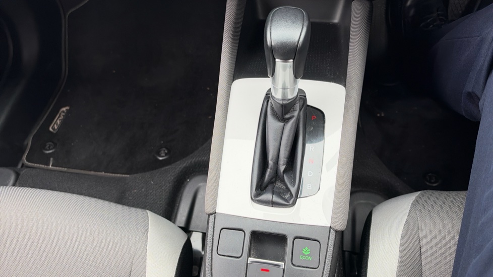 Honda Jazz 1.5 i-MMD Hybrid Crosstar EX 5dr eCVT Hybrid Hatchback - Image 24