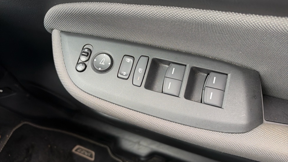 Honda Jazz 1.5 i-MMD Hybrid Crosstar EX 5dr eCVT Hybrid Hatchback - Image 30