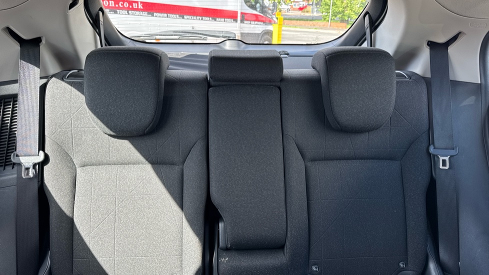 Honda HR-V 1.5 eHEV Elegance 5dr CVT Hybrid Hatchback - Image 8