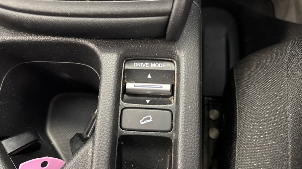 Honda HR-V 1.5 eHEV Elegance 5dr CVT Hybrid Hatchback - Image 32