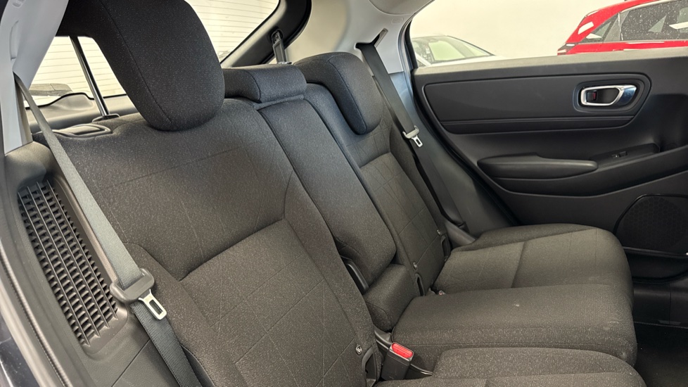 Honda HR-V 1.5 eHEV Elegance 5dr CVT Hybrid Hatchback - Image 8