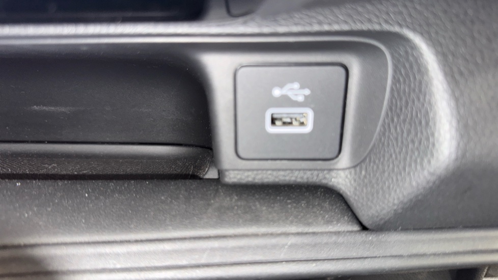 Honda HR-V 1.5 eHEV Elegance 5dr CVT Hybrid Hatchback - Image 17