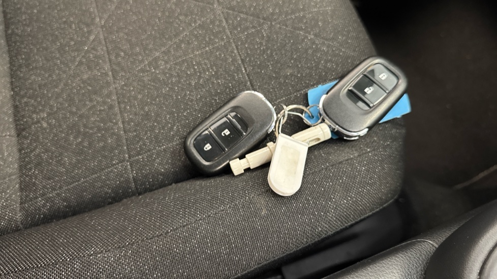 Honda HR-V 1.5 eHEV Elegance 5dr CVT Hybrid Hatchback - Image 18
