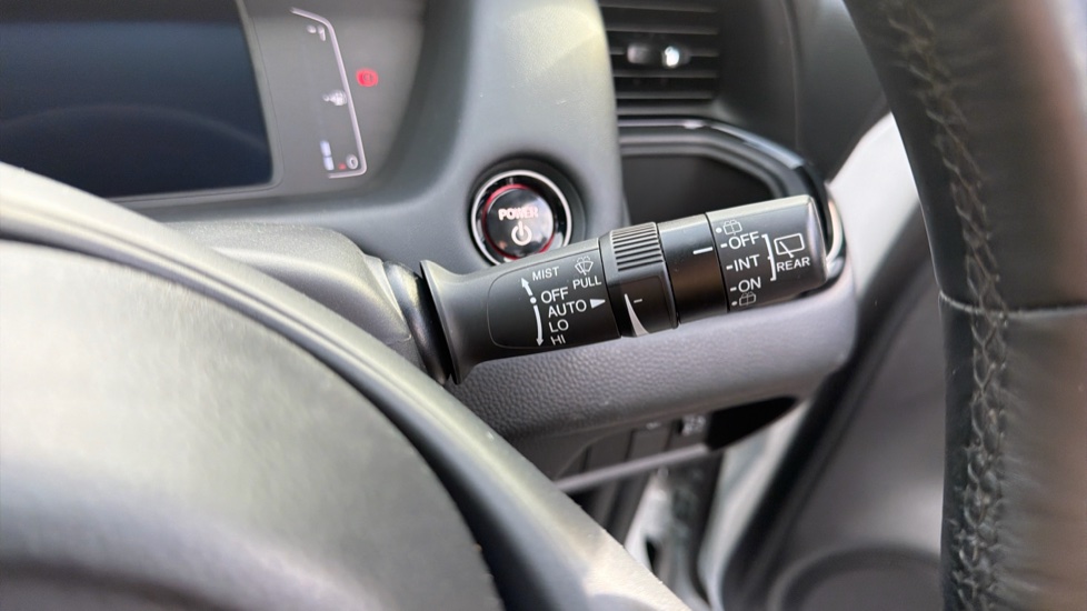Honda Jazz 1.5 i-MMD Hybrid Crosstar Advance 5dr eCVT Hybrid Hatchback - Image 17