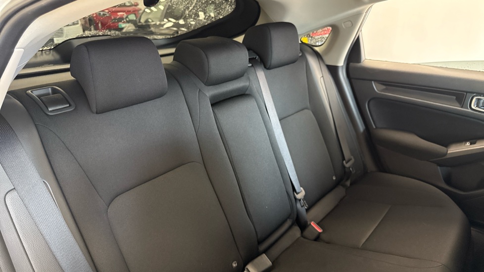 Honda Civic 2.0 eHEV Elegance 5dr CVT Hybrid Hatchback - Image 8