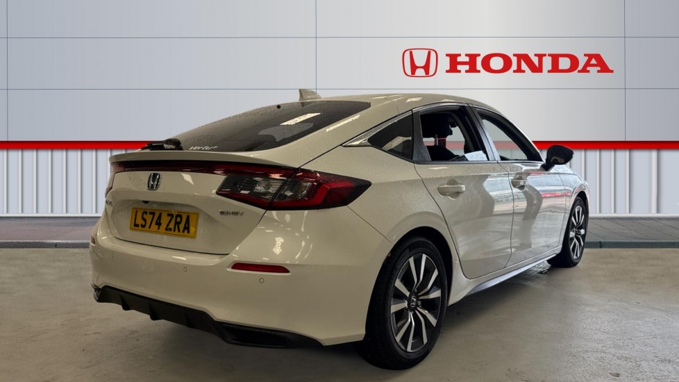 Honda Civic 2.0 eHEV Elegance 5dr CVT Hybrid Hatchback - Image 12