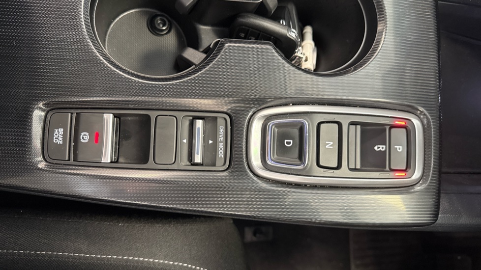 Honda Civic 2.0 eHEV Elegance 5dr CVT Hybrid Hatchback - Image 21